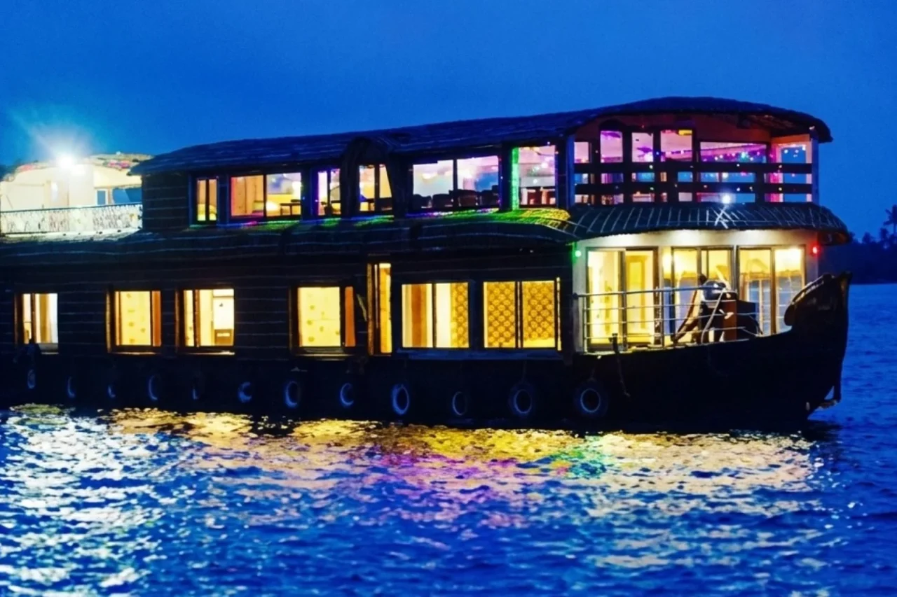 D-reising Kerala house boat D-reising Kerala house boat