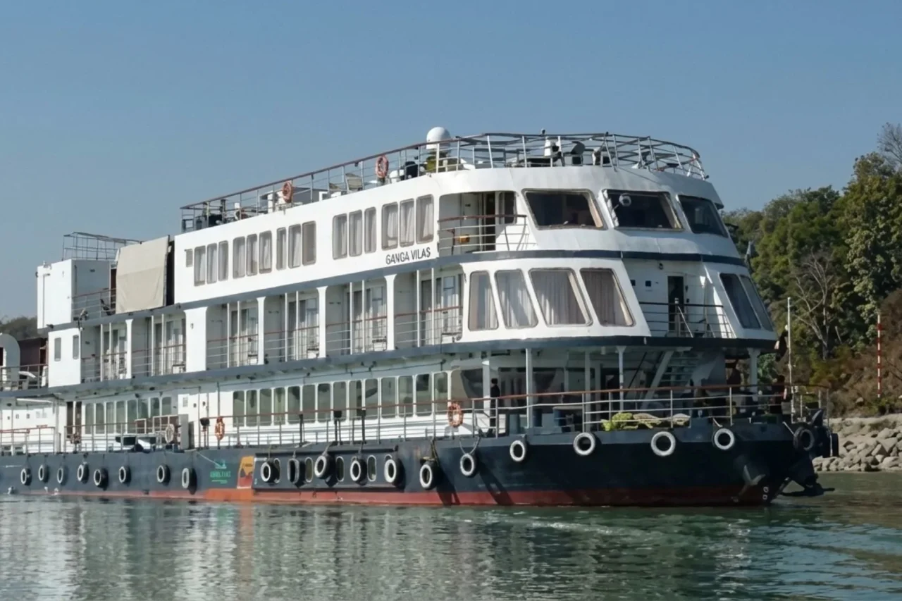 D-reising Bramhputra river cruise D-reising Bramhputra river cruise