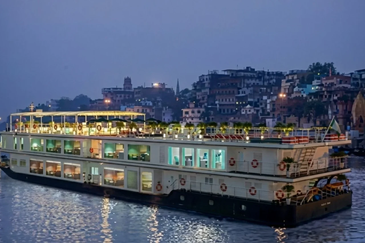 D-reising Ganges River Cruise D-reisingGanges River Cruise